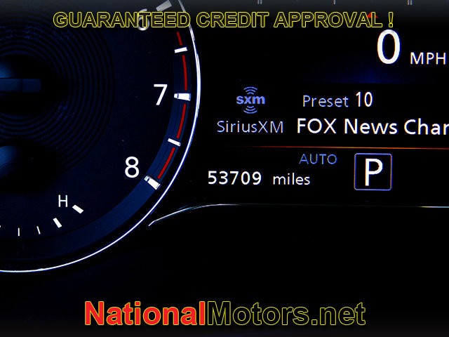 INFINITI QX80 Vehicle Full-screen Gallery Image 26