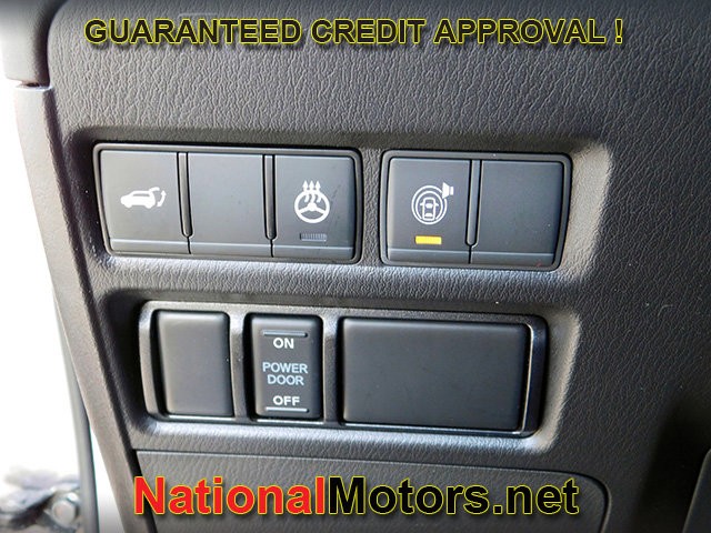 INFINITI QX80 Vehicle Full-screen Gallery Image 27