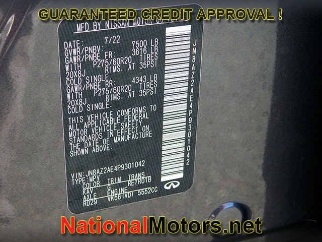 INFINITI QX80 Vehicle Full-screen Gallery Image 28