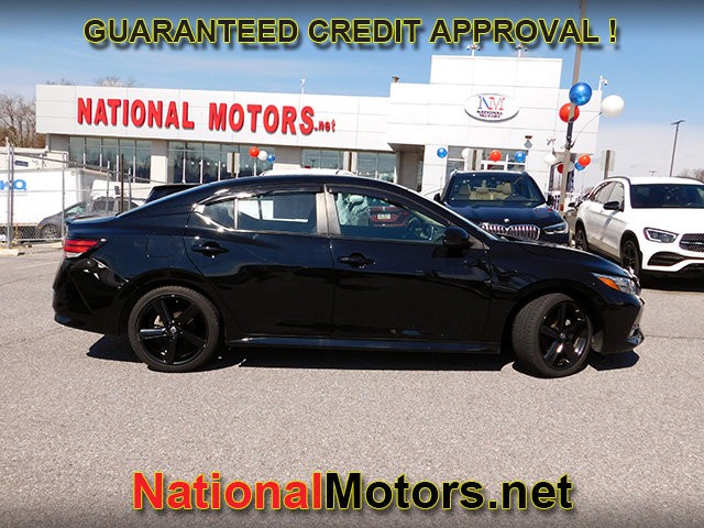 Nissan Sentra Vehicle Full-screen Gallery Image 04