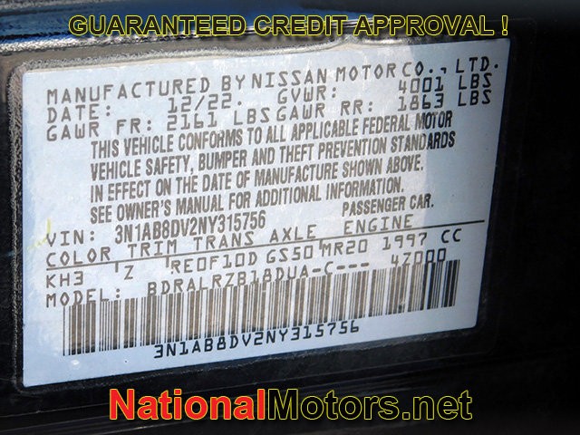 Nissan Sentra Vehicle Full-screen Gallery Image 23