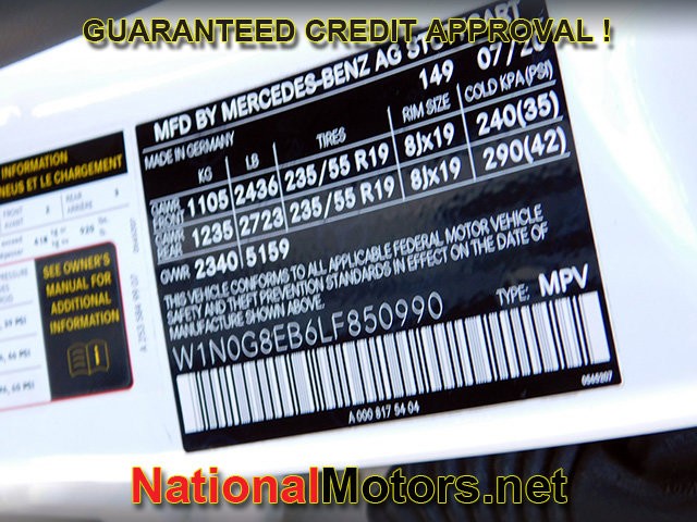 Mercedes-Benz GLC Vehicle Full-screen Gallery Image 25