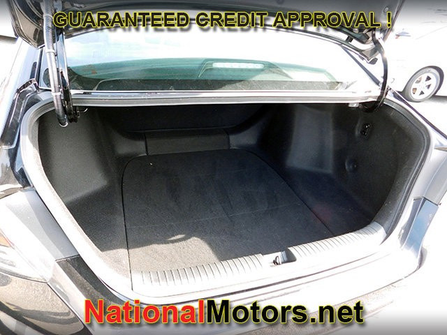 Honda Accord Sedan Vehicle Full-screen Gallery Image 06