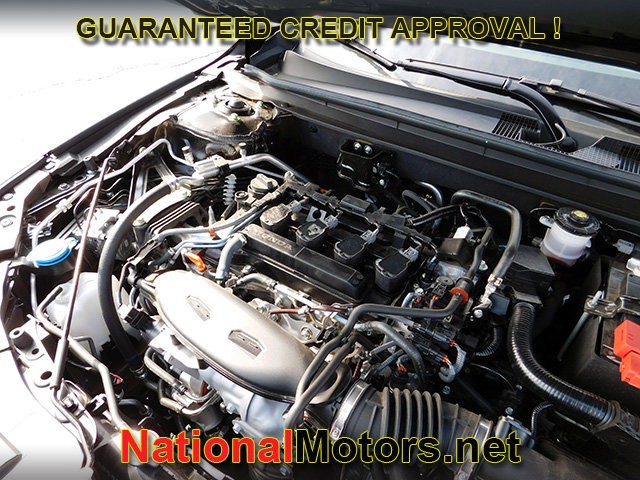 Honda Accord Sedan Vehicle Full-screen Gallery Image 20