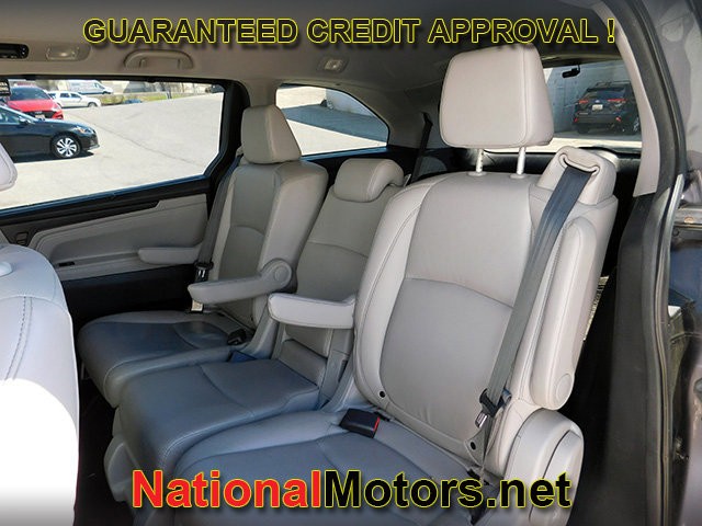 Honda Odyssey Vehicle Full-screen Gallery Image 07