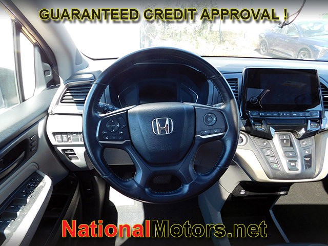 Honda Odyssey Vehicle Full-screen Gallery Image 09