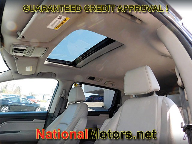 Honda Odyssey Vehicle Full-screen Gallery Image 11