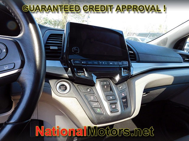 Honda Odyssey Vehicle Full-screen Gallery Image 12