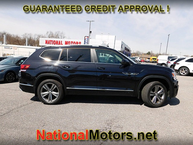 Volkswagen Atlas Vehicle Full-screen Gallery Image 04