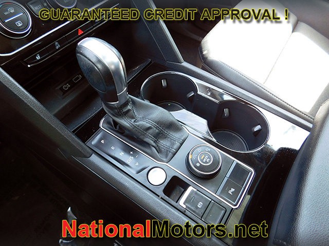 Volkswagen Atlas Vehicle Full-screen Gallery Image 25