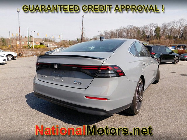 Honda Accord Hybrid Vehicle Full-screen Gallery Image 04