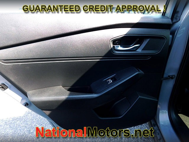 Honda Accord Hybrid Vehicle Full-screen Gallery Image 06