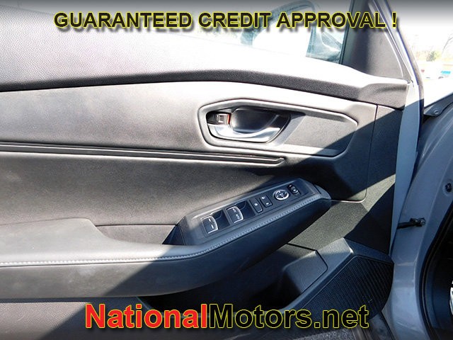 Honda Accord Hybrid Vehicle Full-screen Gallery Image 10