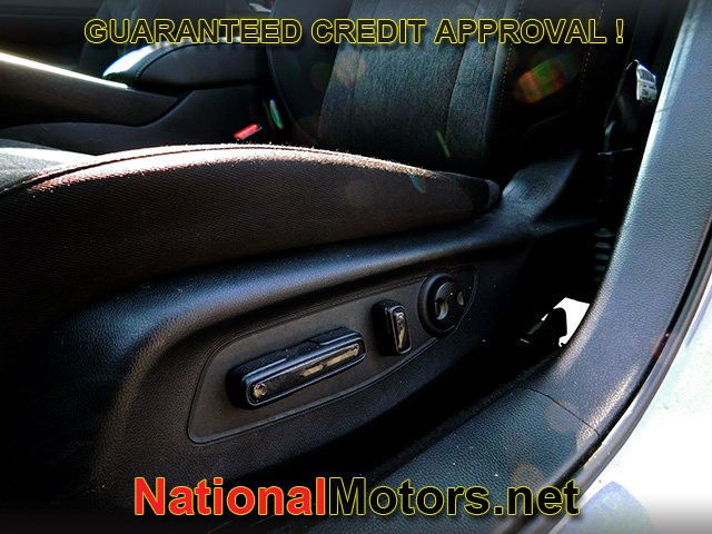 Honda Accord Hybrid Vehicle Full-screen Gallery Image 11