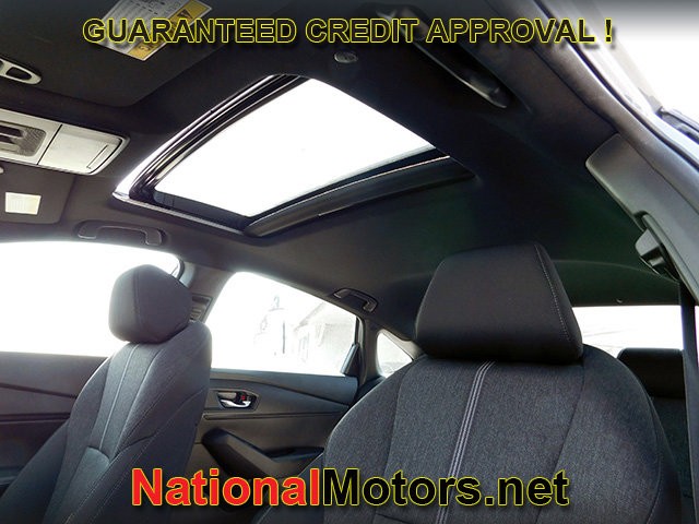 Honda Accord Hybrid Vehicle Full-screen Gallery Image 12
