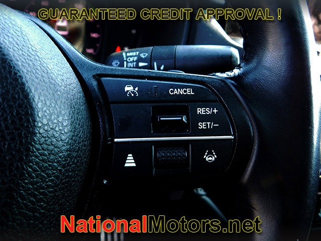 Honda Accord Hybrid Vehicle Full-screen Gallery Image 16