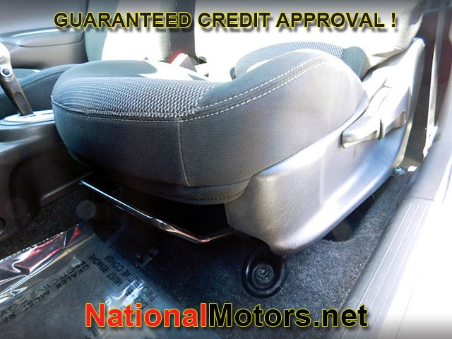 Nissan Versa Sedan Vehicle Full-screen Gallery Image 12