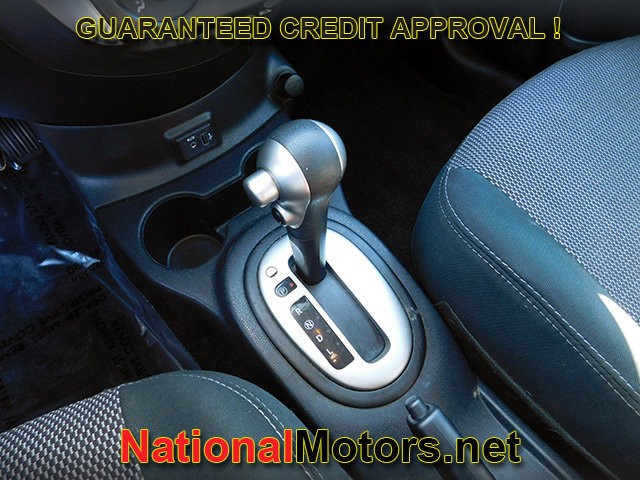 Nissan Versa Sedan Vehicle Full-screen Gallery Image 15