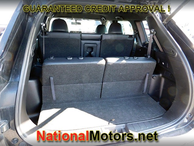 Mitsubishi Outlander Vehicle Full-screen Gallery Image 06