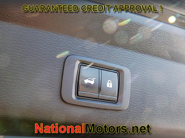 Mitsubishi Outlander Vehicle Full-screen Gallery Image 07