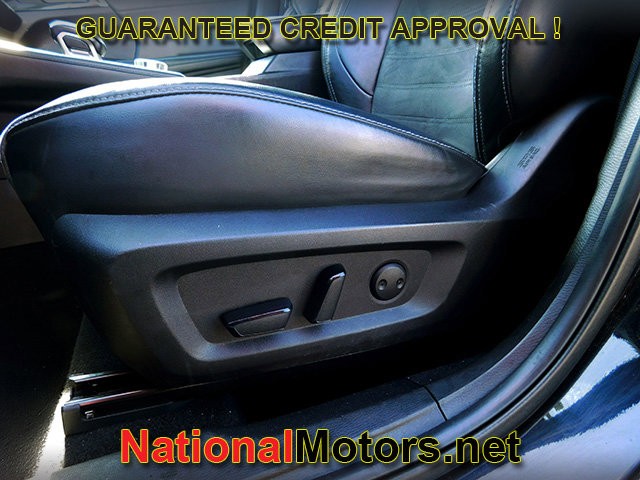 Mitsubishi Outlander Vehicle Full-screen Gallery Image 13