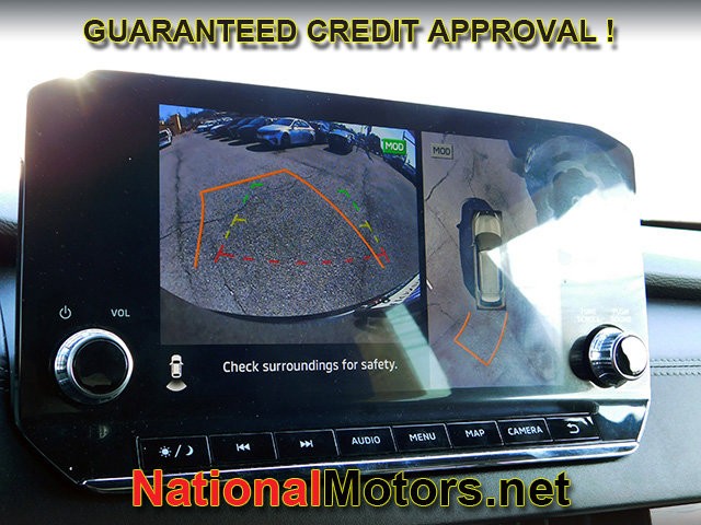 Mitsubishi Outlander Vehicle Full-screen Gallery Image 16