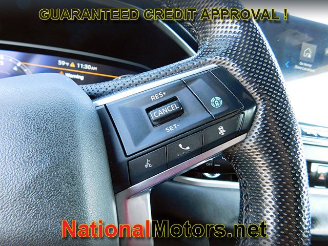 Mitsubishi Outlander Vehicle Full-screen Gallery Image 19