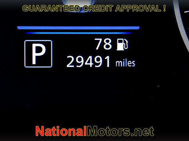 Nissan Sentra Vehicle Full-screen Gallery Image 19