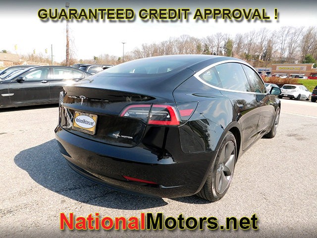 Tesla Model 3 Vehicle Full-screen Gallery Image 55