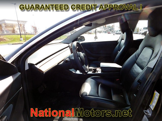 Tesla Model 3 Vehicle Full-screen Gallery Image 62