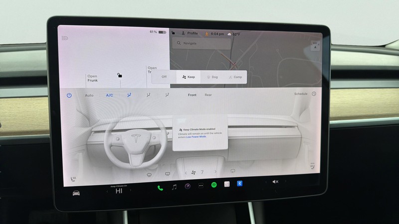 Tesla Model 3 Vehicle Full-screen Gallery Image 31