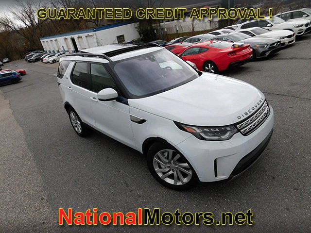 Land Rover Discovery Vehicle Full-screen Gallery Image 02