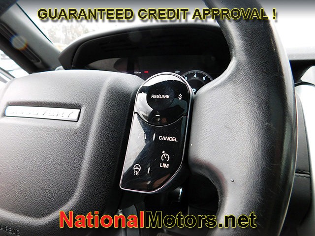 Land Rover Discovery Vehicle Full-screen Gallery Image 24