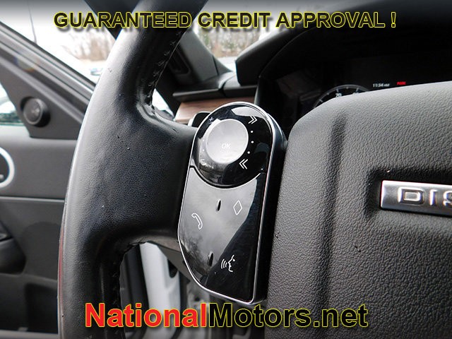 Land Rover Discovery Vehicle Full-screen Gallery Image 25