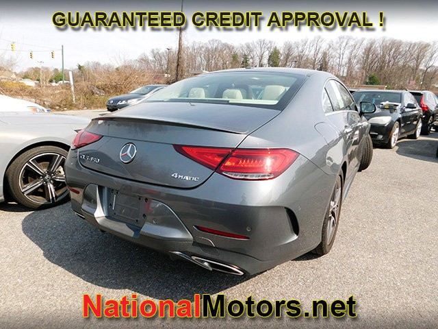 Mercedes-Benz CLS Vehicle Full-screen Gallery Image 03