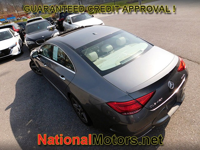 Mercedes-Benz CLS Vehicle Full-screen Gallery Image 04
