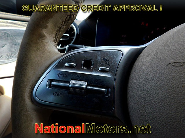 Mercedes-Benz CLS Vehicle Full-screen Gallery Image 20