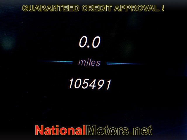 Mercedes-Benz CLS Vehicle Full-screen Gallery Image 21