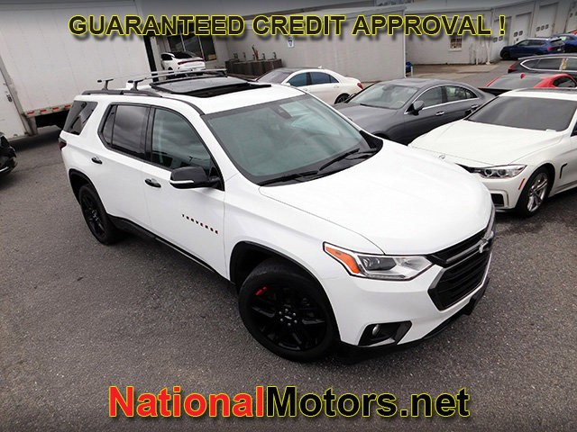 Chevrolet Traverse Vehicle Full-screen Gallery Image 02