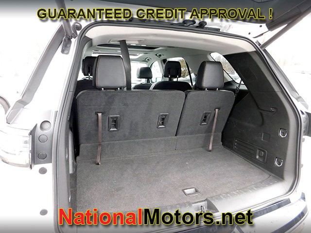Chevrolet Traverse Vehicle Full-screen Gallery Image 07