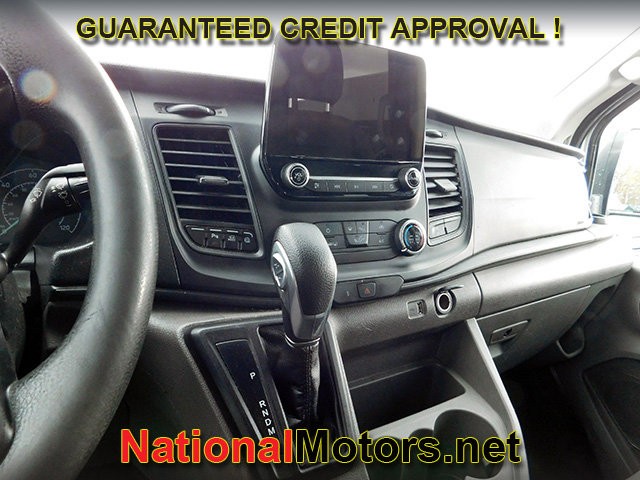 Ford Transit Passenger Wagon Vehicle Full-screen Gallery Image 14