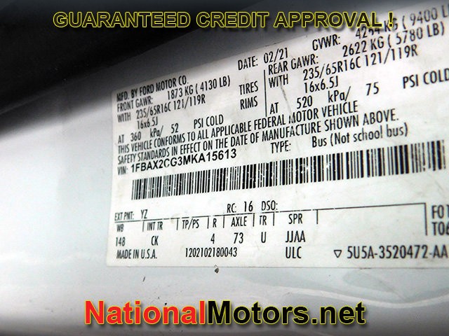 Ford Transit Passenger Wagon Vehicle Full-screen Gallery Image 19