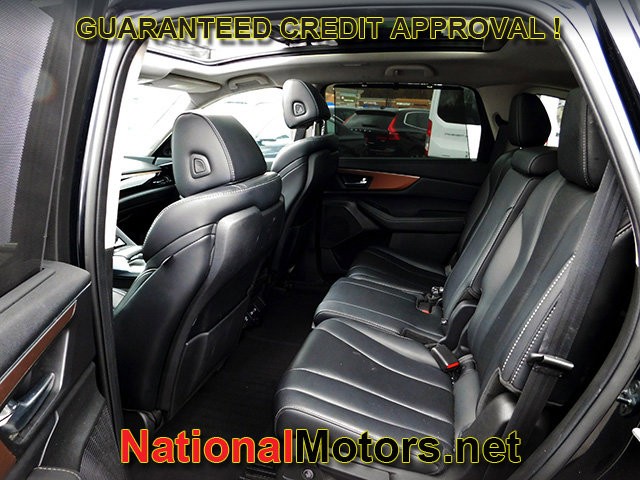 Acura MDX Vehicle Full-screen Gallery Image 10