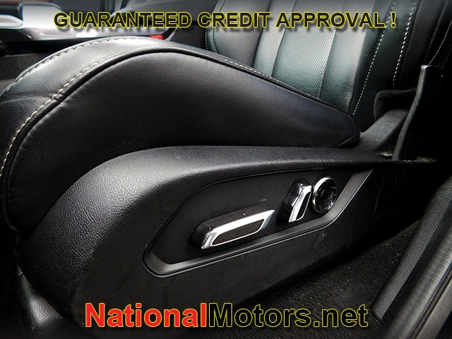 Acura MDX Vehicle Full-screen Gallery Image 15