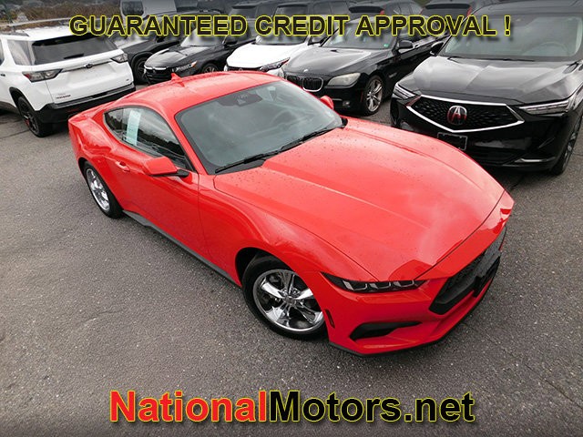 Ford Mustang Vehicle Full-screen Gallery Image 02