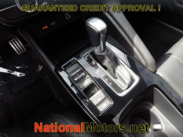 Acura Integra Vehicle Full-screen Gallery Image 21