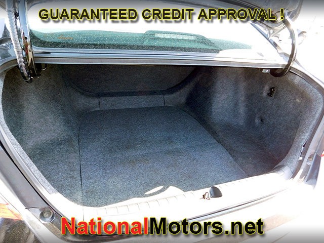 Honda Accord Sedan Vehicle Full-screen Gallery Image 05