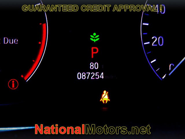 Honda Accord Sedan Vehicle Full-screen Gallery Image 16