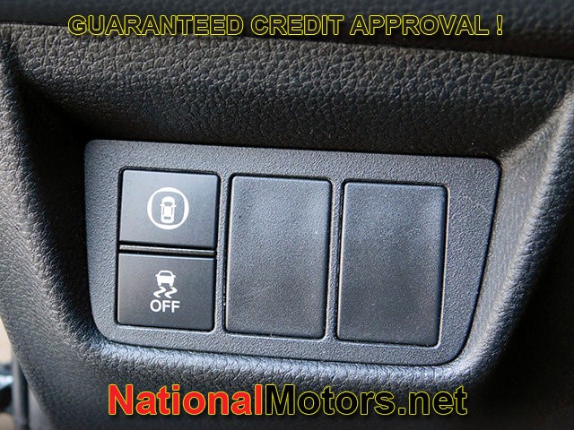 Honda Accord Sedan Vehicle Full-screen Gallery Image 17