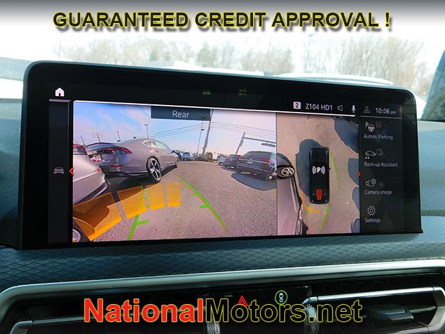 BMW X4 Vehicle Full-screen Gallery Image 19